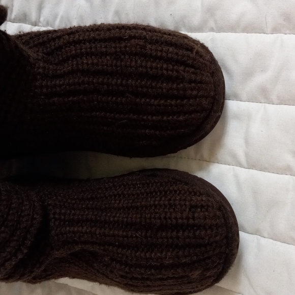 Girl's UGG Australia Brown Knit Boots 2-Button Flat Brown Sz 2 Logo - Picture 6 of 8